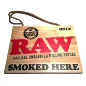 RAW Smoked Here Insegna in legno 30x23cm